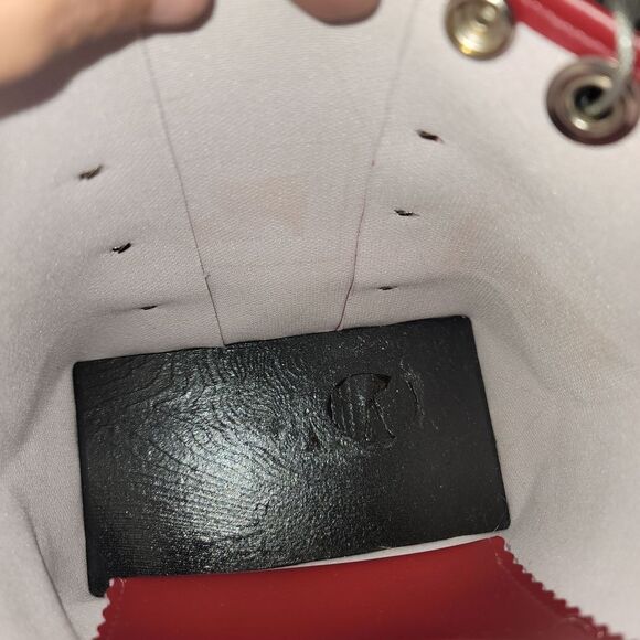 HARDWEAR BY RENEE RUNWAY RED SMALL TOTE - Picture 8 of 10